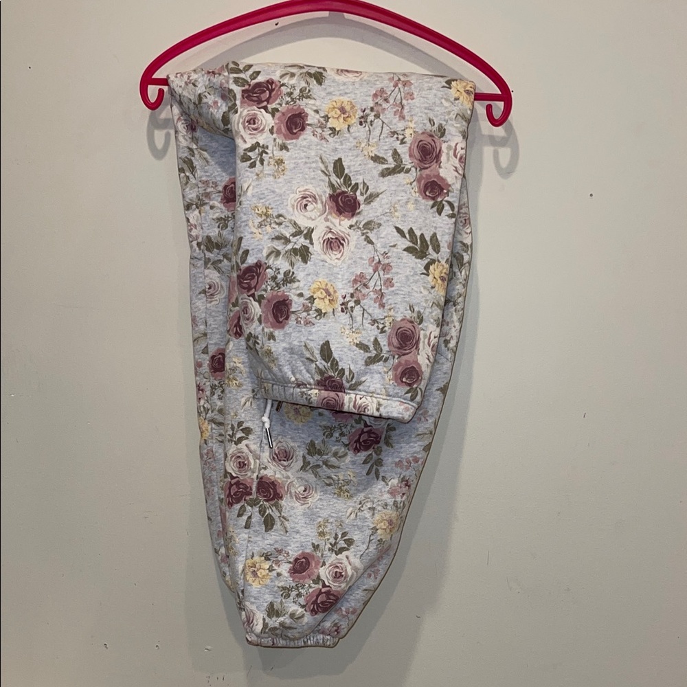 Abercrombie & Fitch Floral Joggers - - Picture 3 of 7
